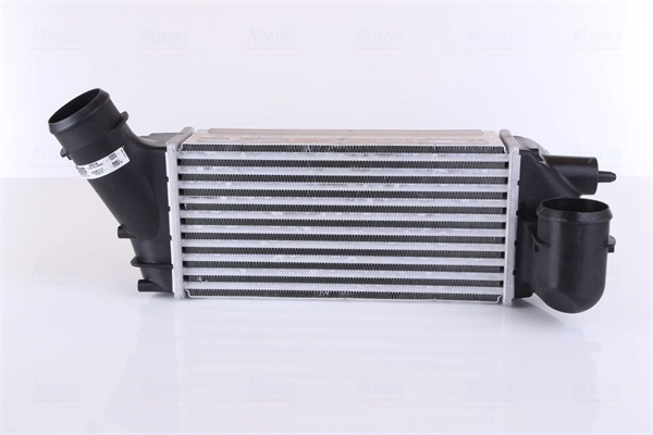 Kompressoriõhu radiaator NISSENS 96518
