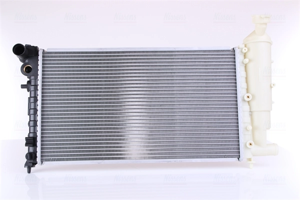 Radiaator, mootorijahutus NISSENS 63521A