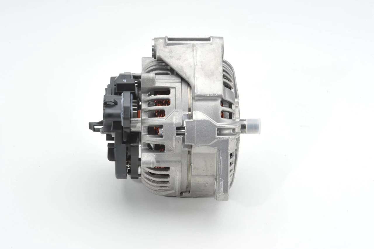 Generaator BOSCH 1 986 A00 546