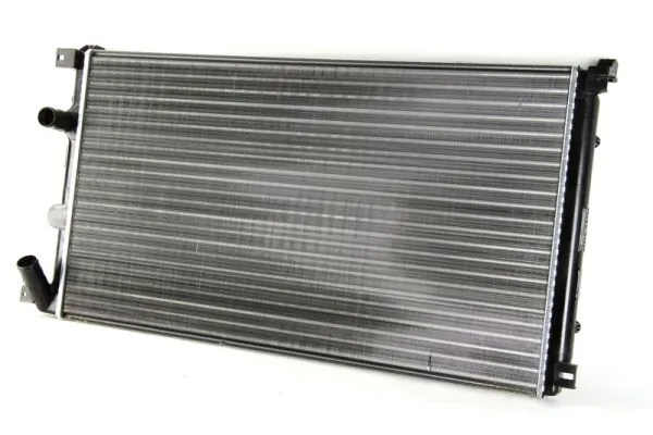 Radiaator, mootorijahutus THERMOTEC D7R022TT